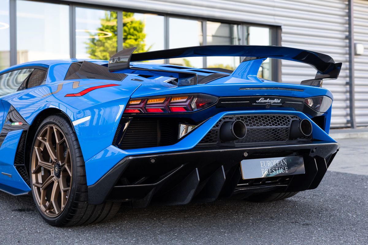 2019 Lamborghini Aventador SVJ