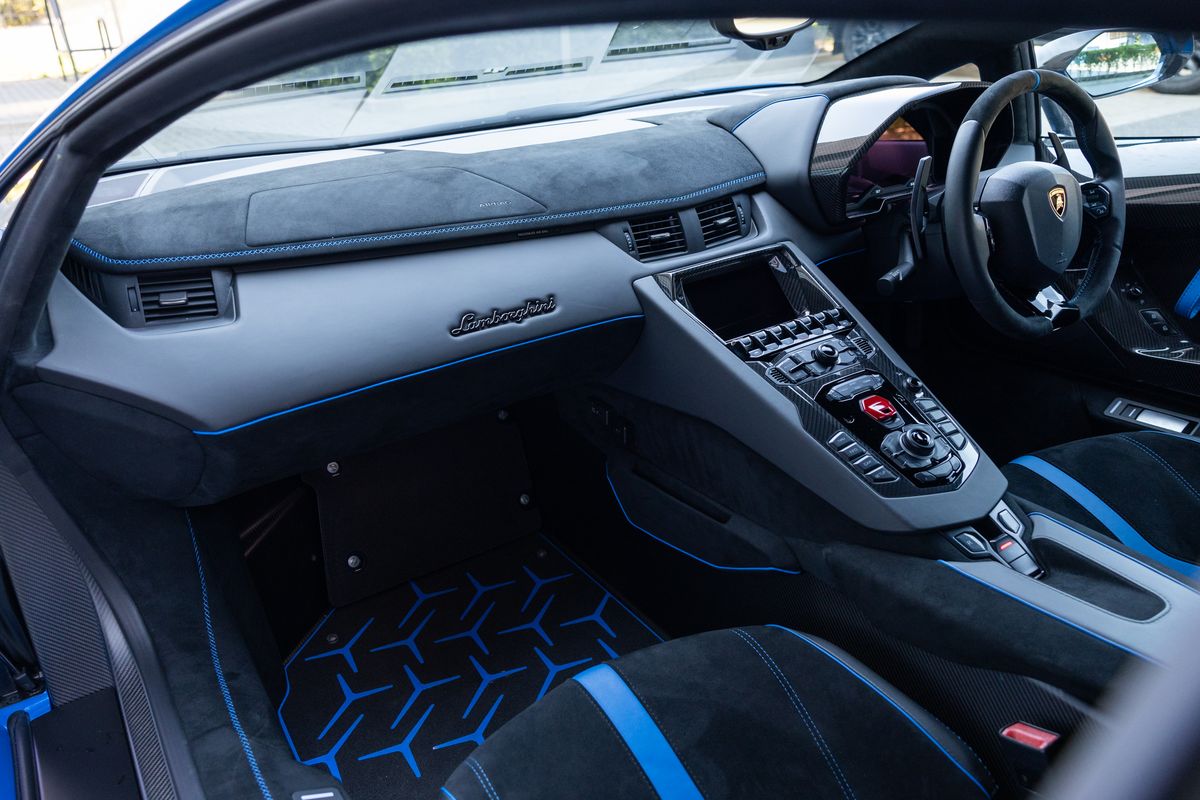 2019 Lamborghini Aventador SVJ