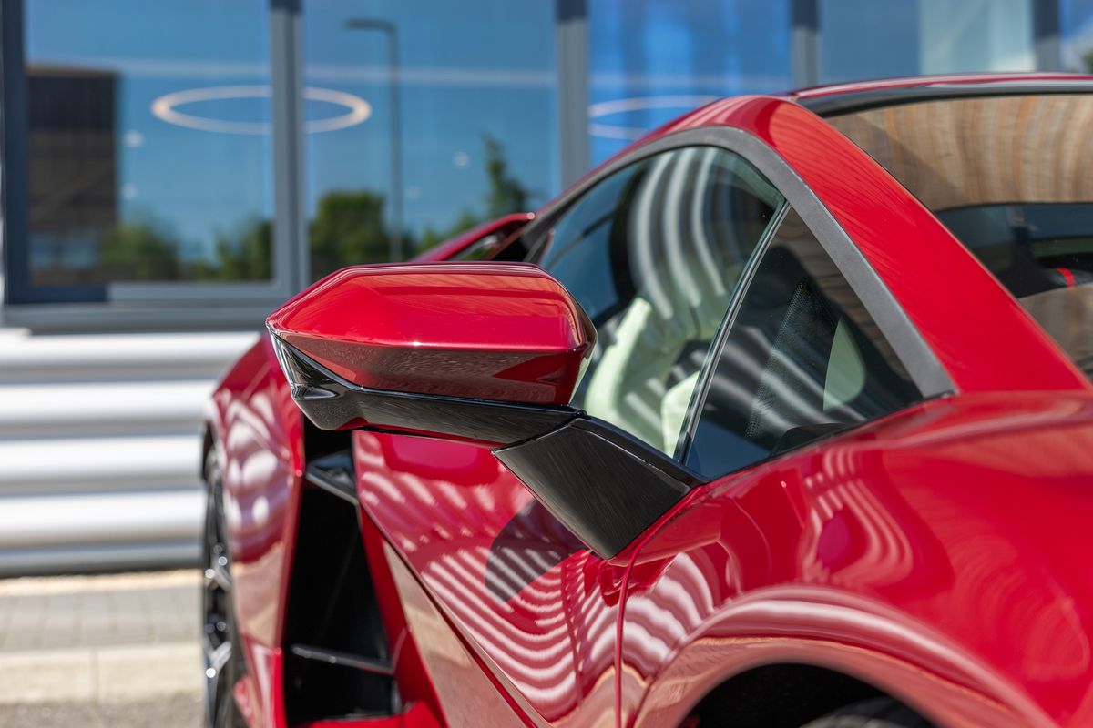 2024 Lamborghini Revuelto