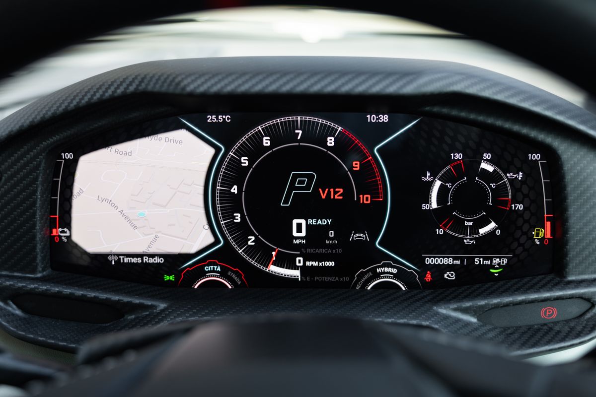 2024 Lamborghini Revuelto