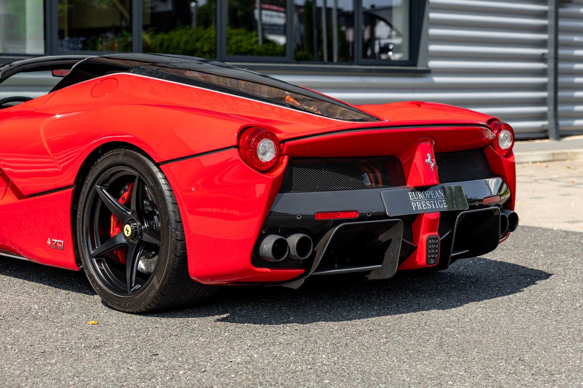 2016 Ferrari LaFerrari Aperta