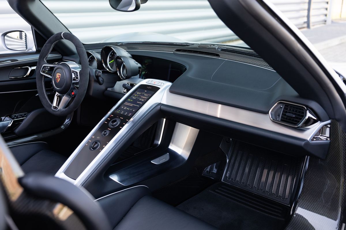 2017 Porsche 918 Spyder