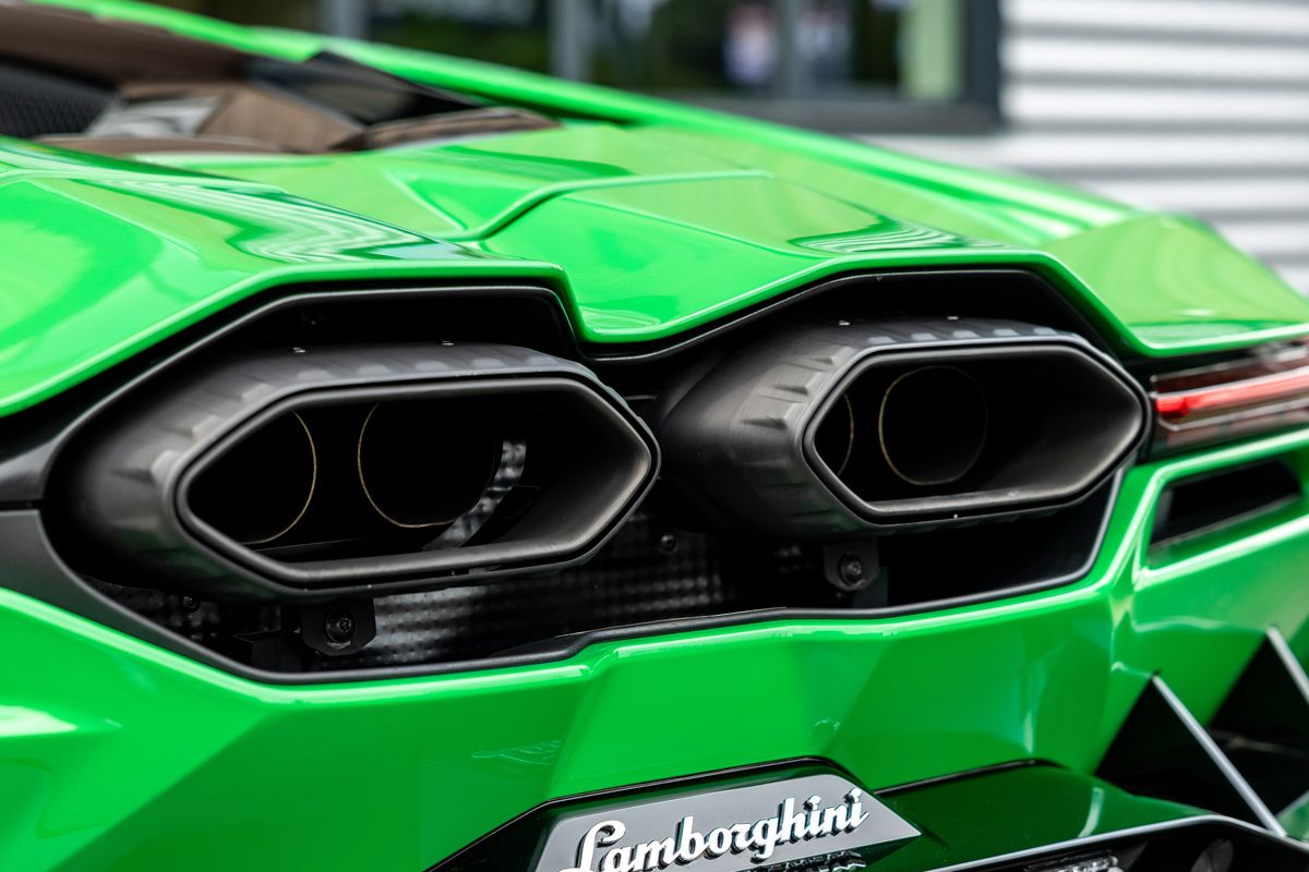 2024 Lamborghini Revuelto
