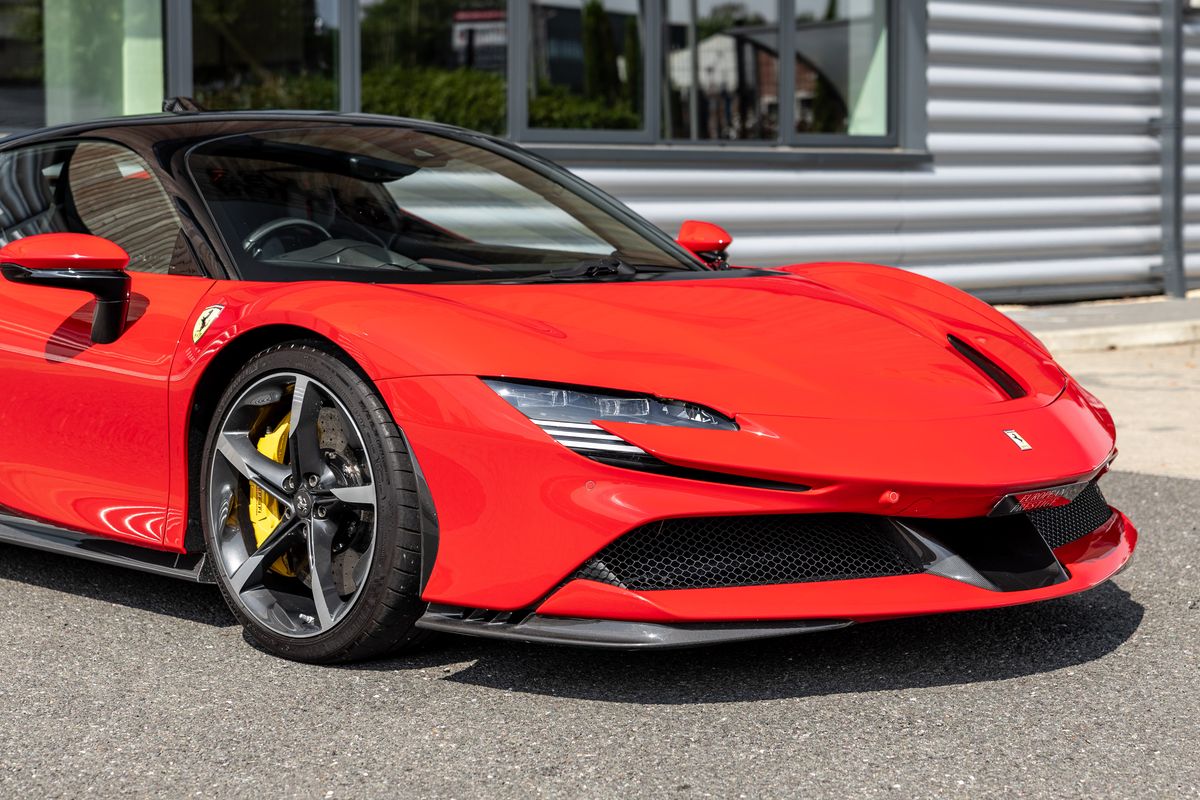2021 Ferrari SF90 Stradale Assetto Fiorano