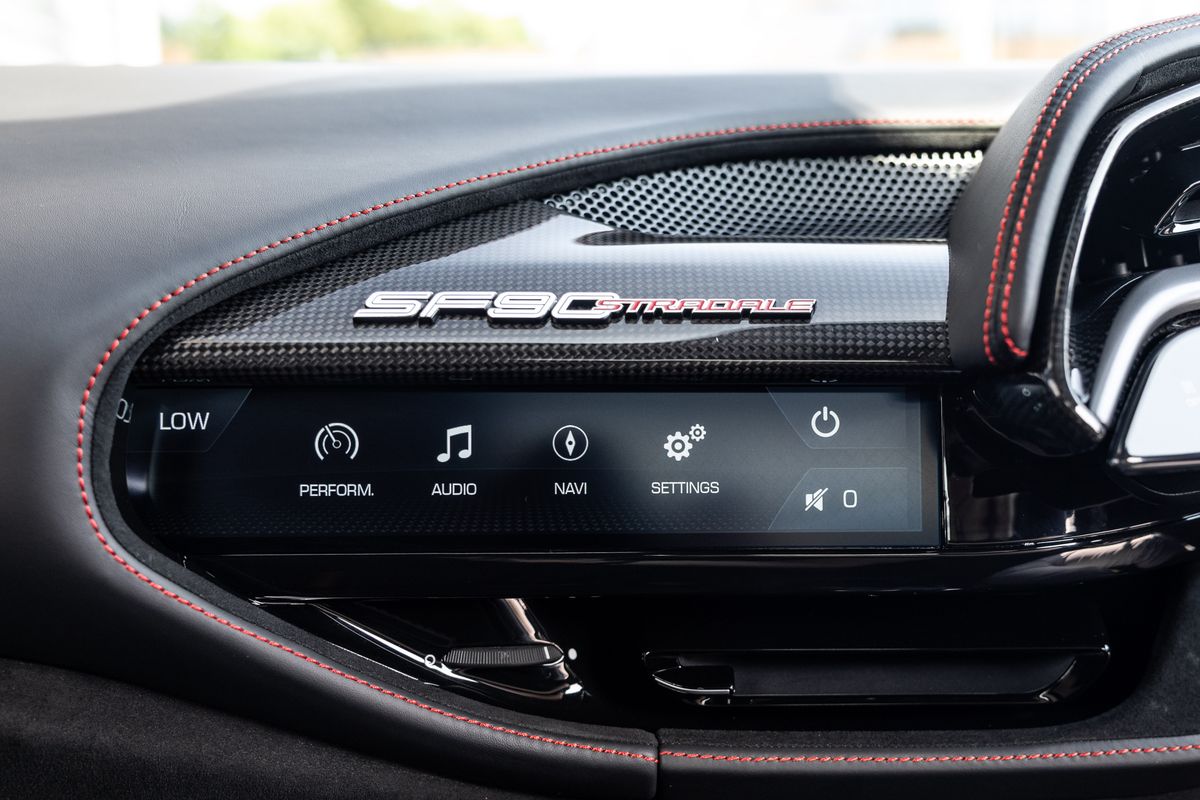 2021 Ferrari SF90 Stradale Assetto Fiorano