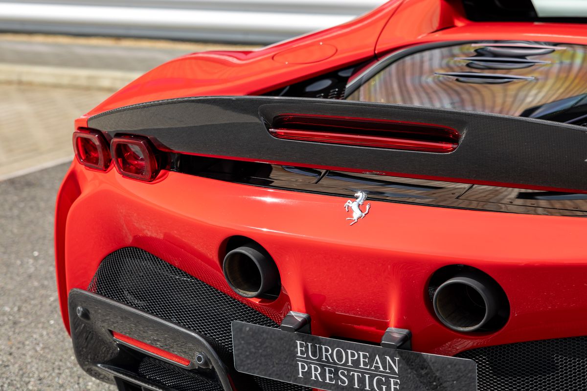 2021 Ferrari SF90 Stradale Assetto Fiorano