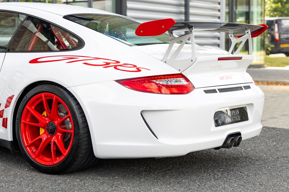 2010 Porsche 911 (997.2) GT3 RS