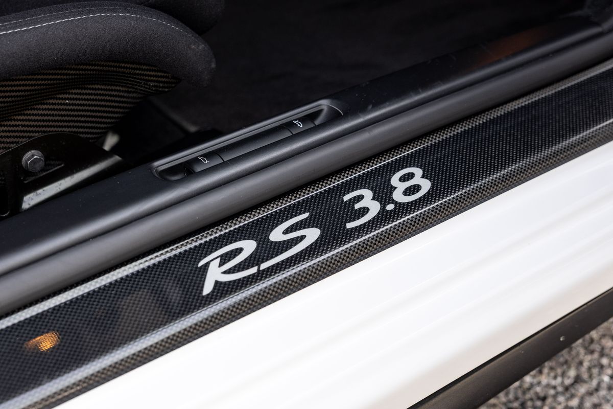 2010 Porsche 911 (997.2) GT3 RS
