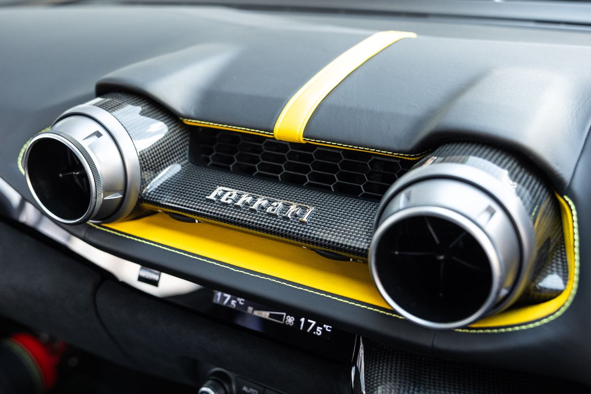 2019 Ferrari 812 Superfast