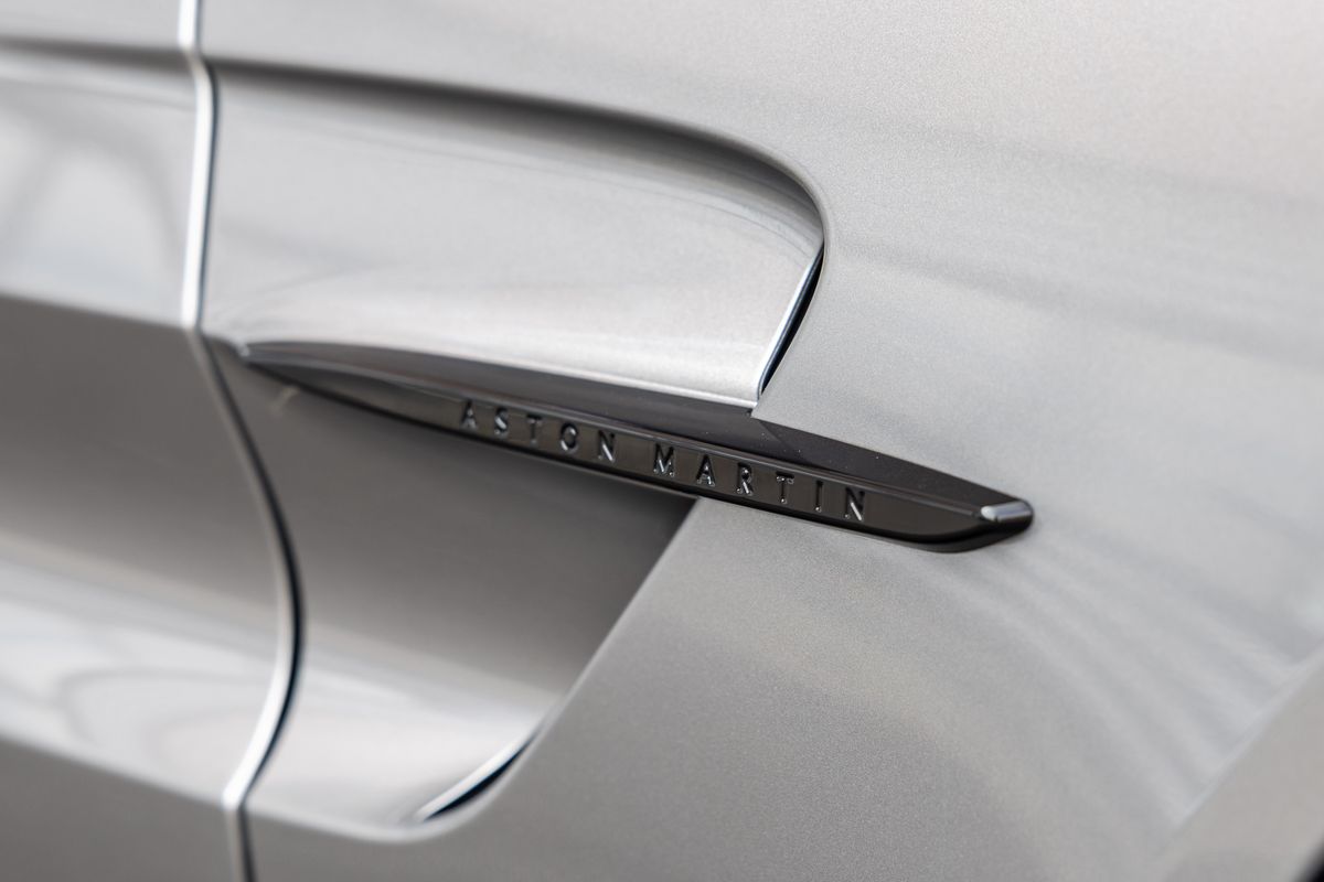 2025 Aston Martin Vantage