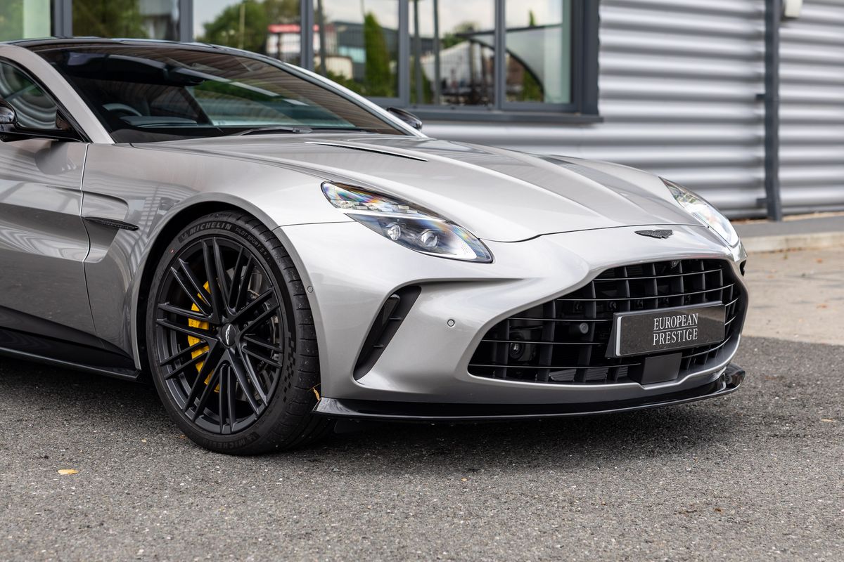 2025 Aston Martin Vantage