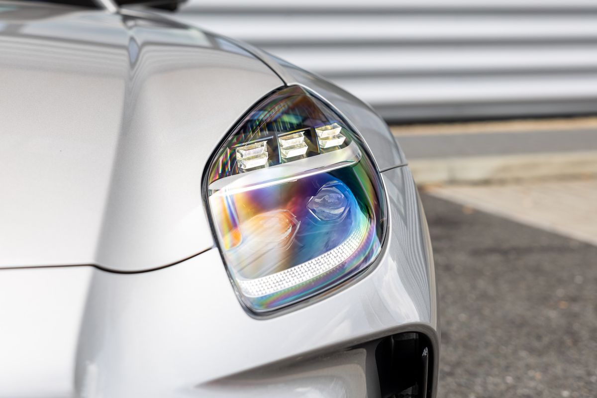 2025 Aston Martin Vantage