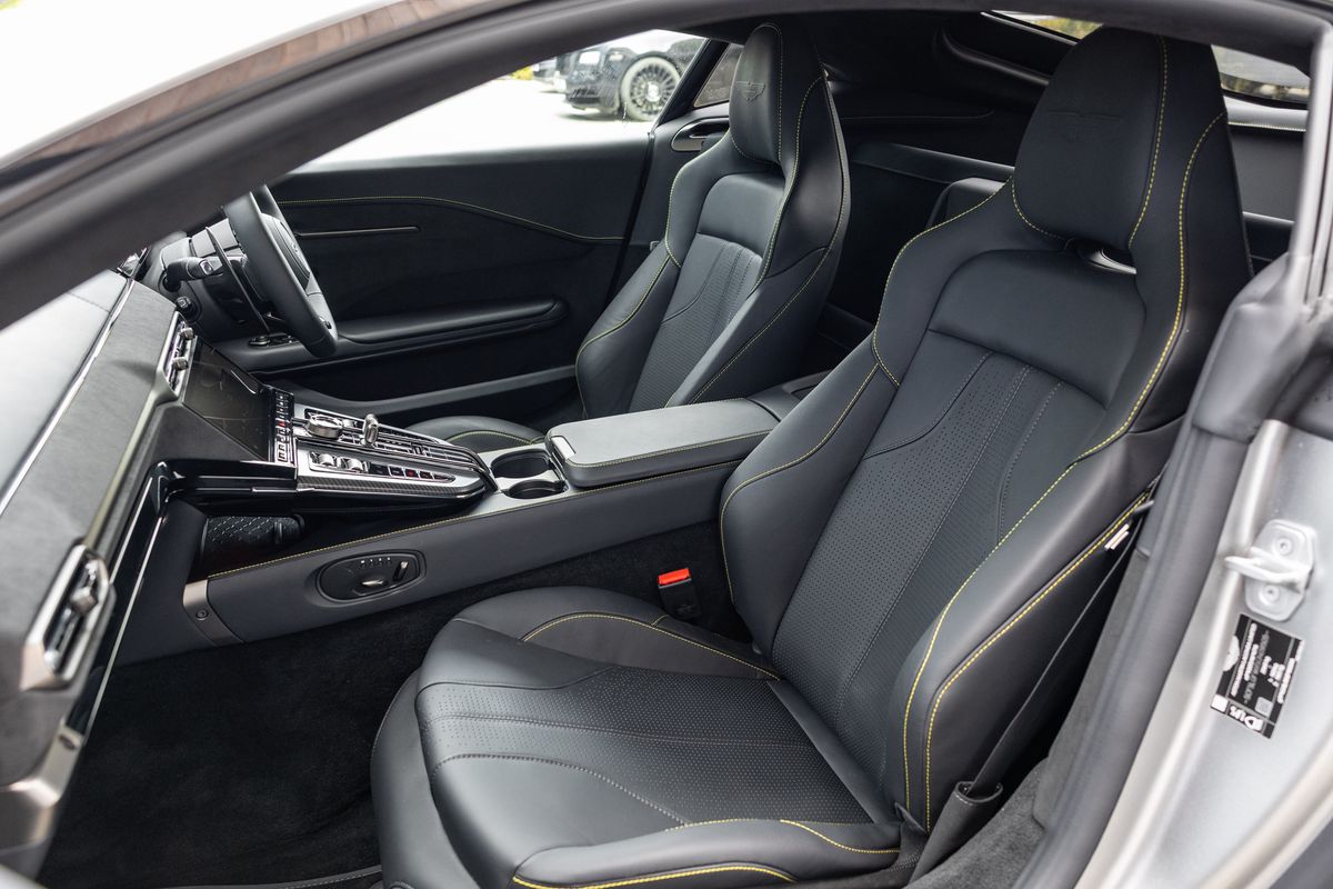 2025 Aston Martin Vantage
