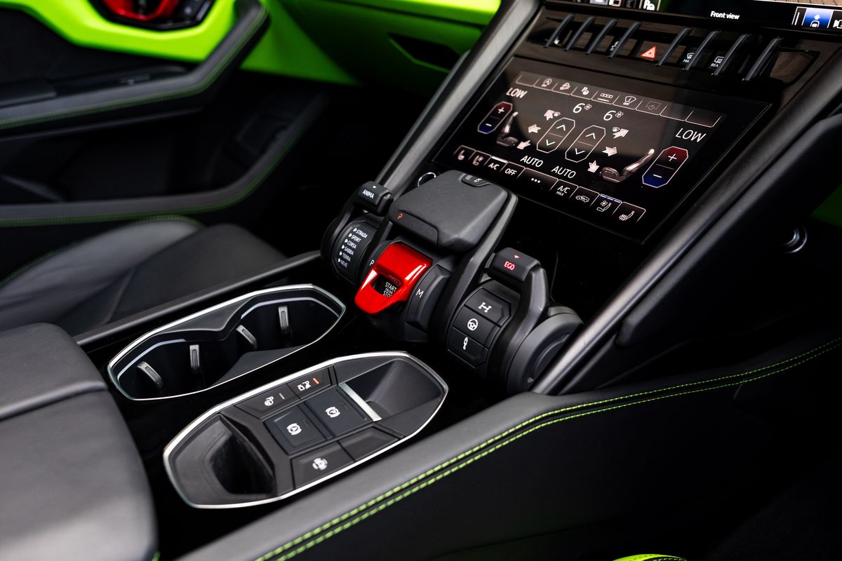 2023 Lamborghini Urus S