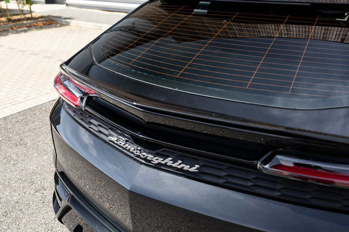 2025 Lamborghini Urus SE