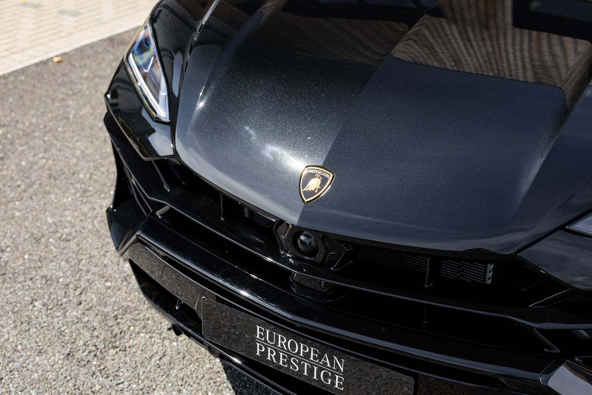 2025 Lamborghini Urus SE