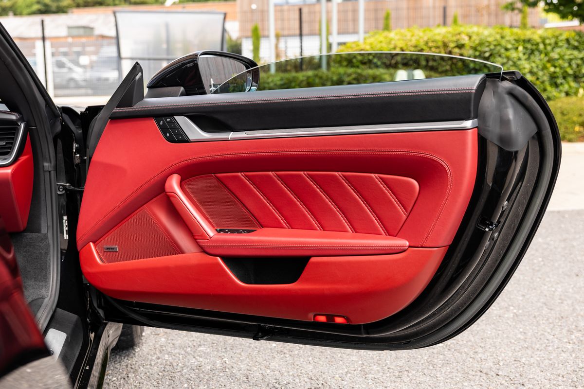 2022 Porsche 911 (992) Turbo Cabriolet