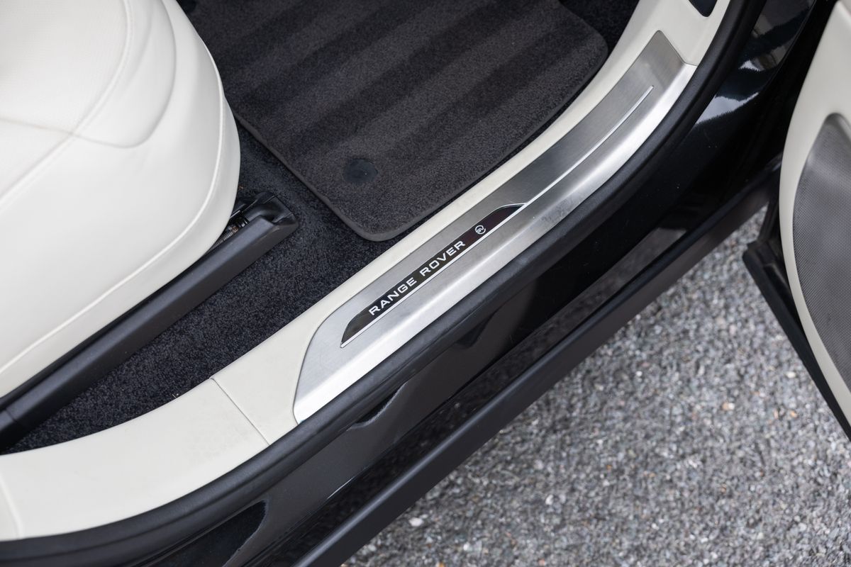 2023 Land Rover Range Rover SV Autobiography LWB