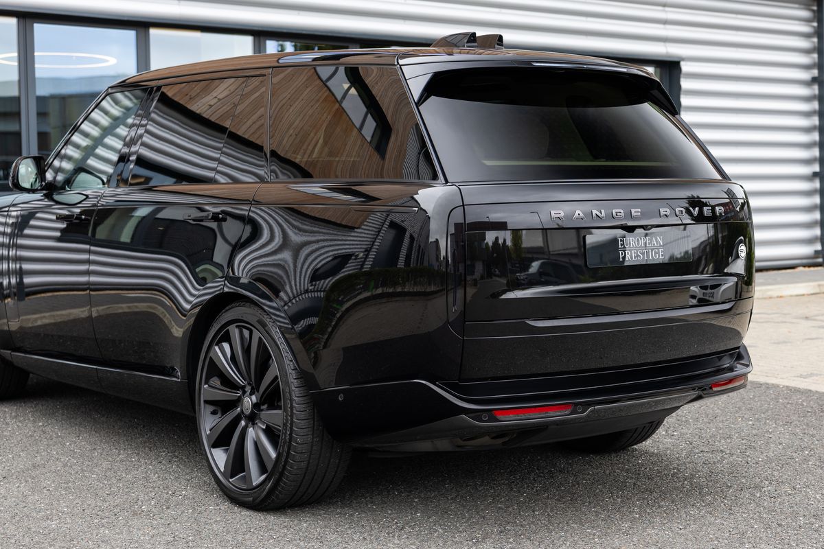 2023 Land Rover Range Rover SV Autobiography LWB