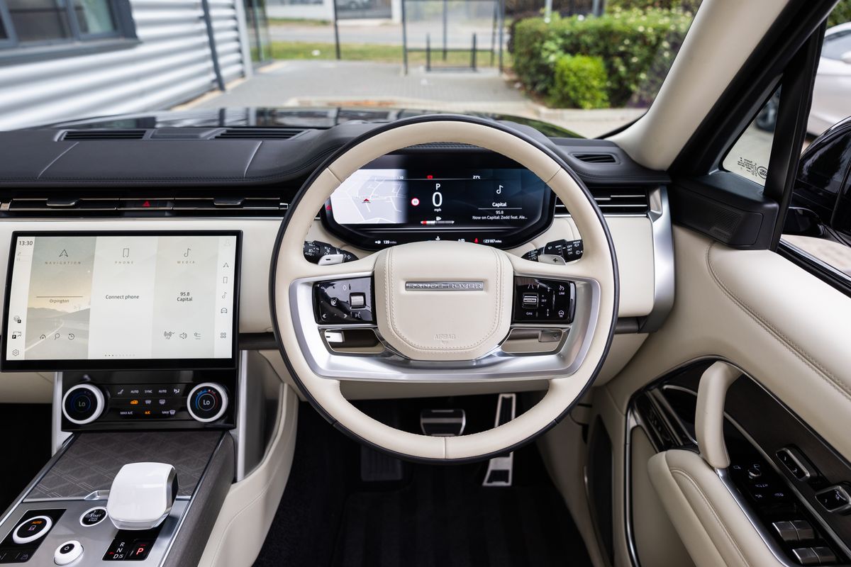 2023 Land Rover Range Rover SV Autobiography LWB