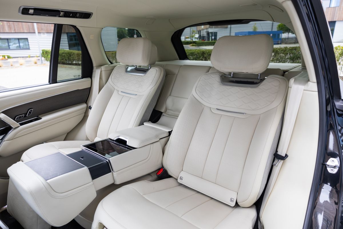 2023 Land Rover Range Rover SV Autobiography LWB
