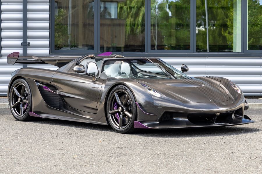 Koenigsegg Jesko Attack
