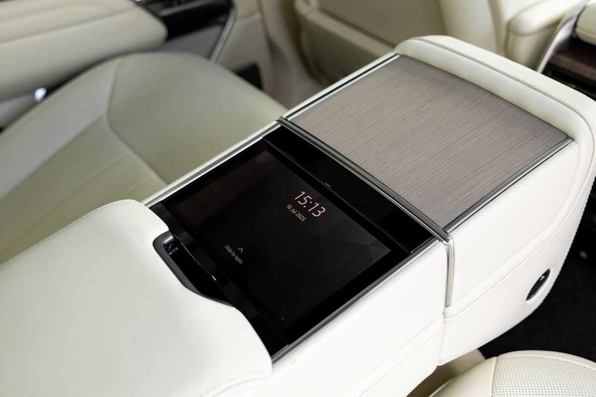 2022 Land Rover Range Rover P530 Autobiography First Edition