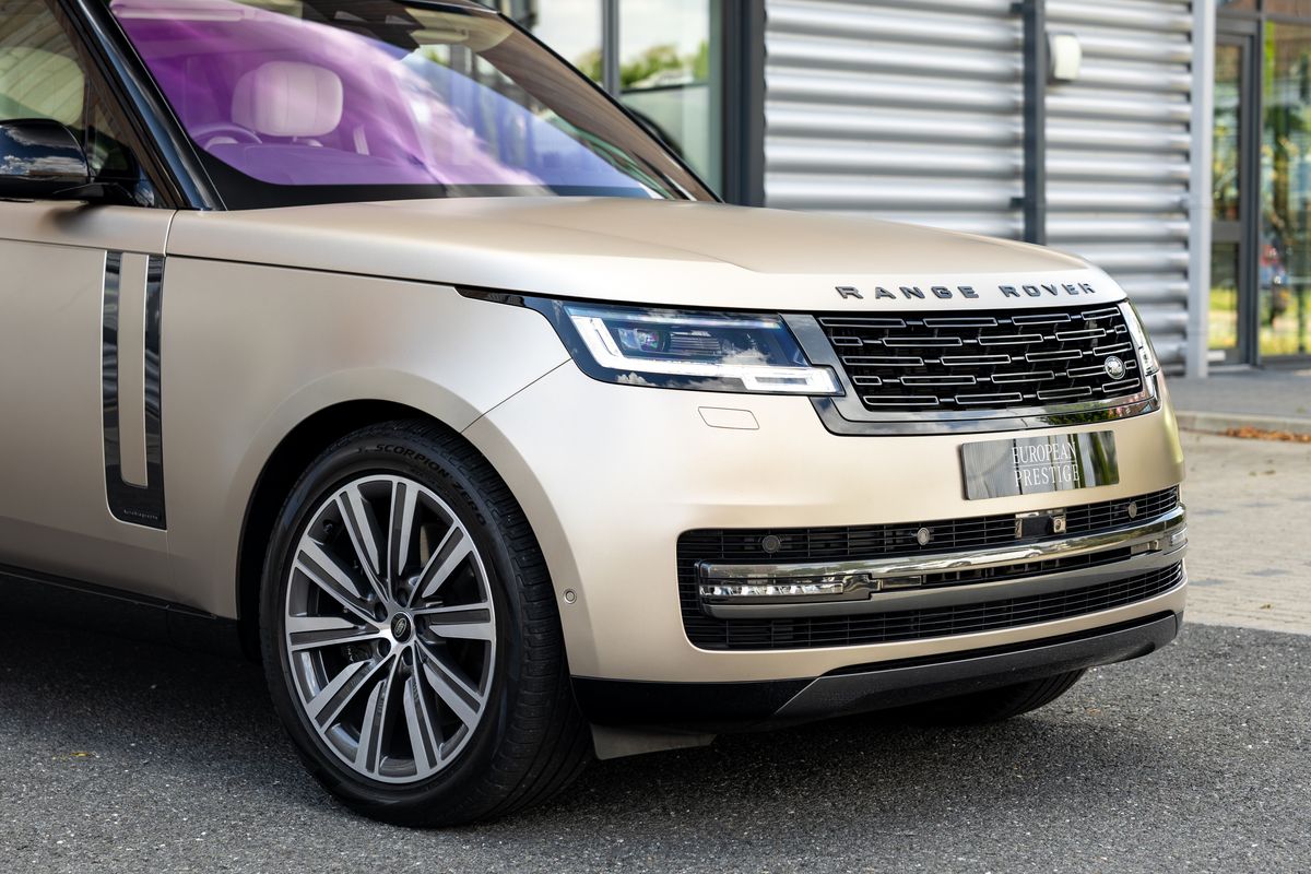 2022 Land Rover Range Rover P530 Autobiography First Edition