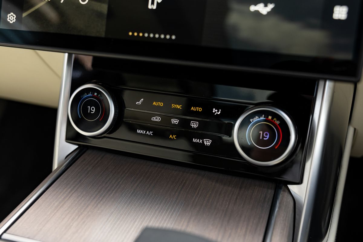 2022 Land Rover Range Rover P530 Autobiography First Edition