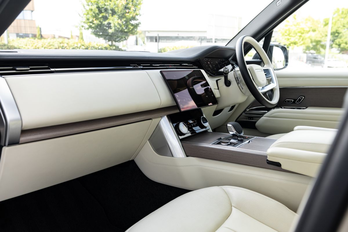 2022 Land Rover Range Rover P530 Autobiography First Edition