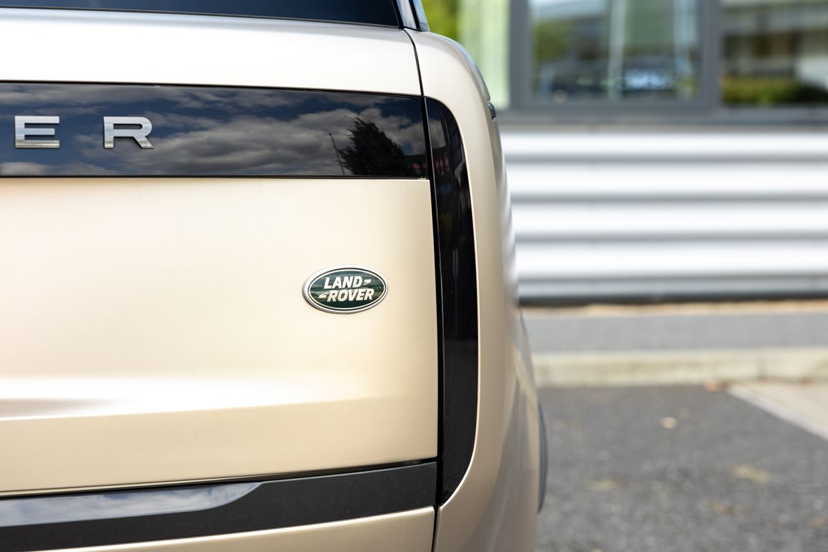 2022 Land Rover Range Rover P530 Autobiography First Edition