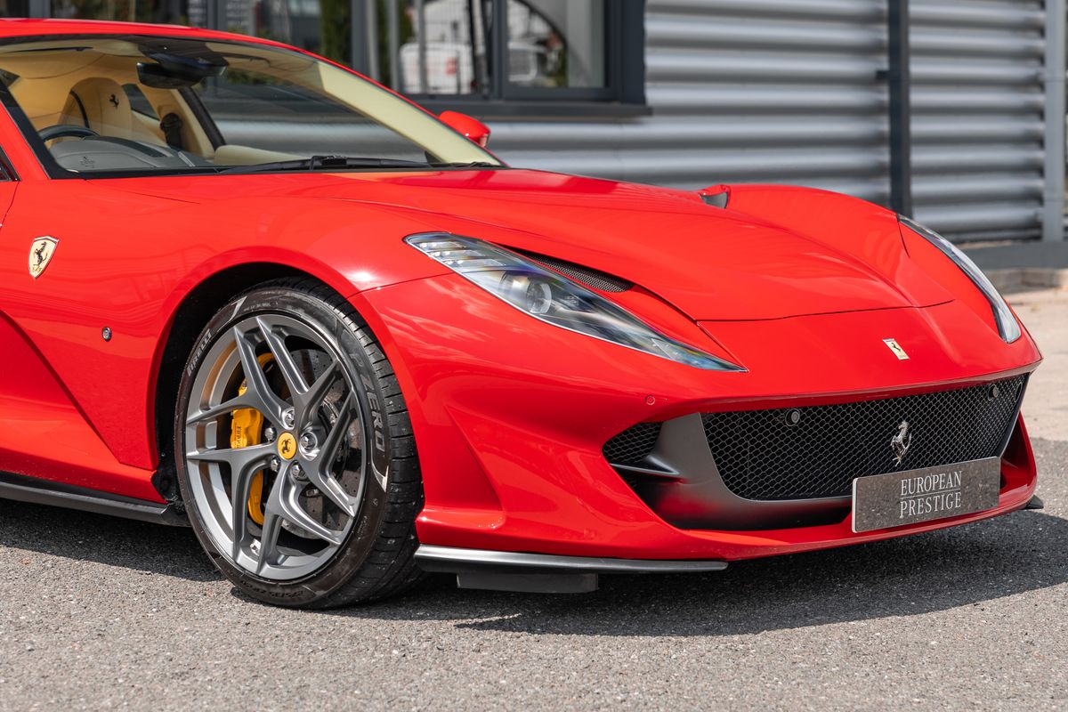 2019 Ferrari 812 Superfast