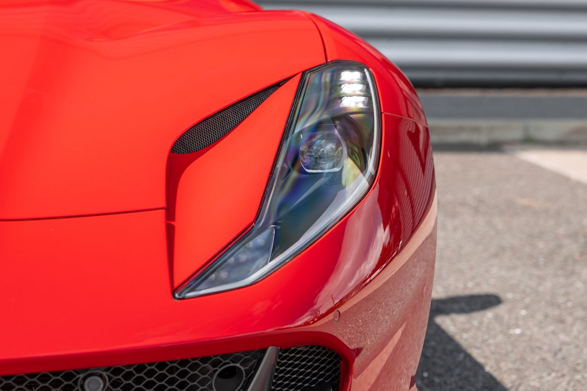 2019 Ferrari 812 Superfast