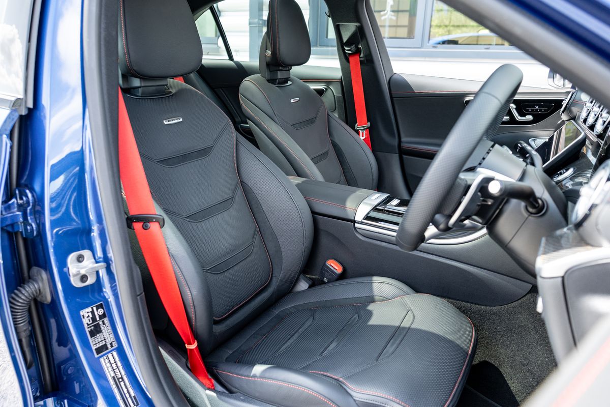 2023 Mercedes-Benz C43 AMG MHEV Premium Plus 4 MATIC Saloon