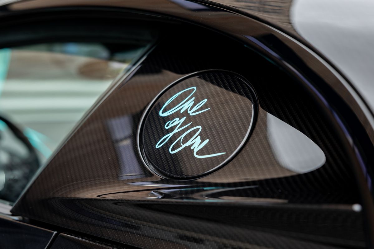 2025 Bugatti Chiron Supersport "Le Diamant Noir"
