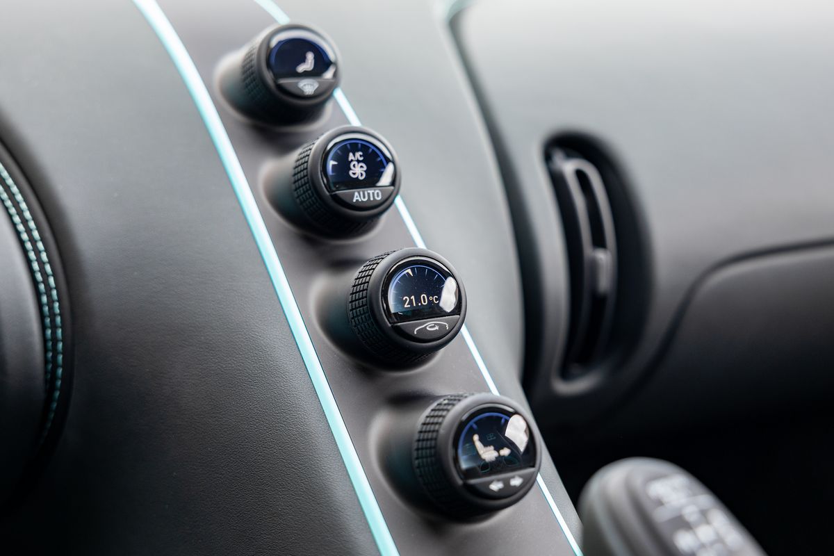 2025 Bugatti Chiron Supersport "Le Diamant Noir"