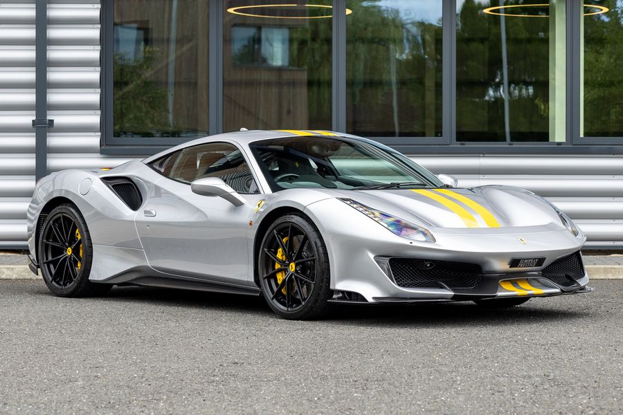 Ferrari 488 Pista