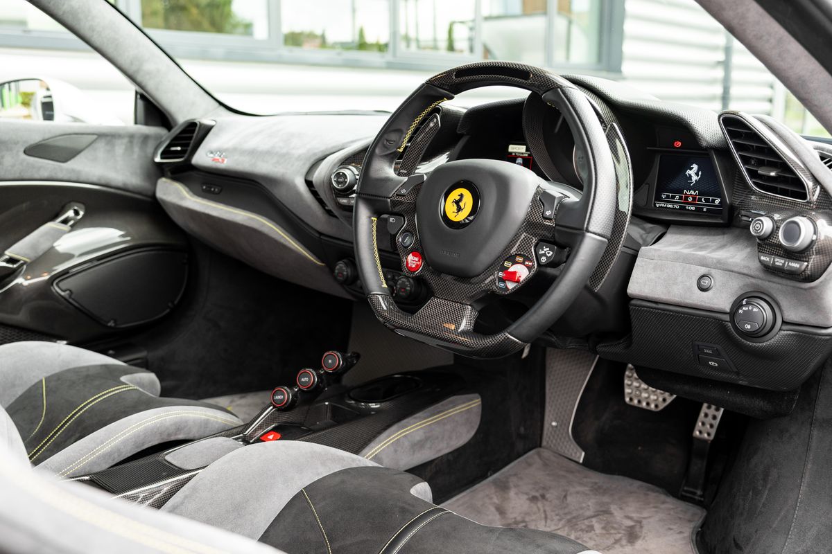 2020 Ferrari 488 Pista