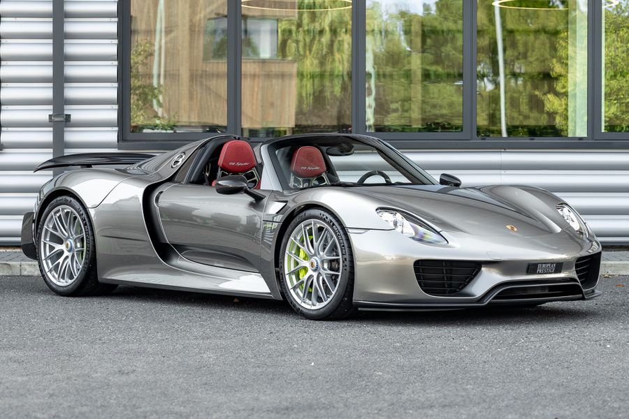 Porsche 918 Spyder Weissach