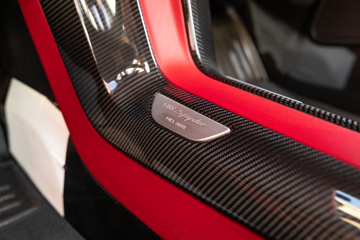2015 Porsche 918 Spyder Weissach