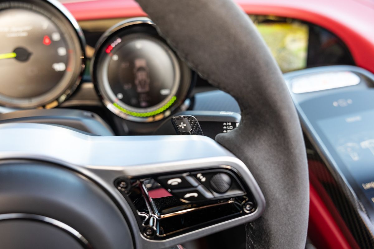2015 Porsche 918 Spyder Weissach