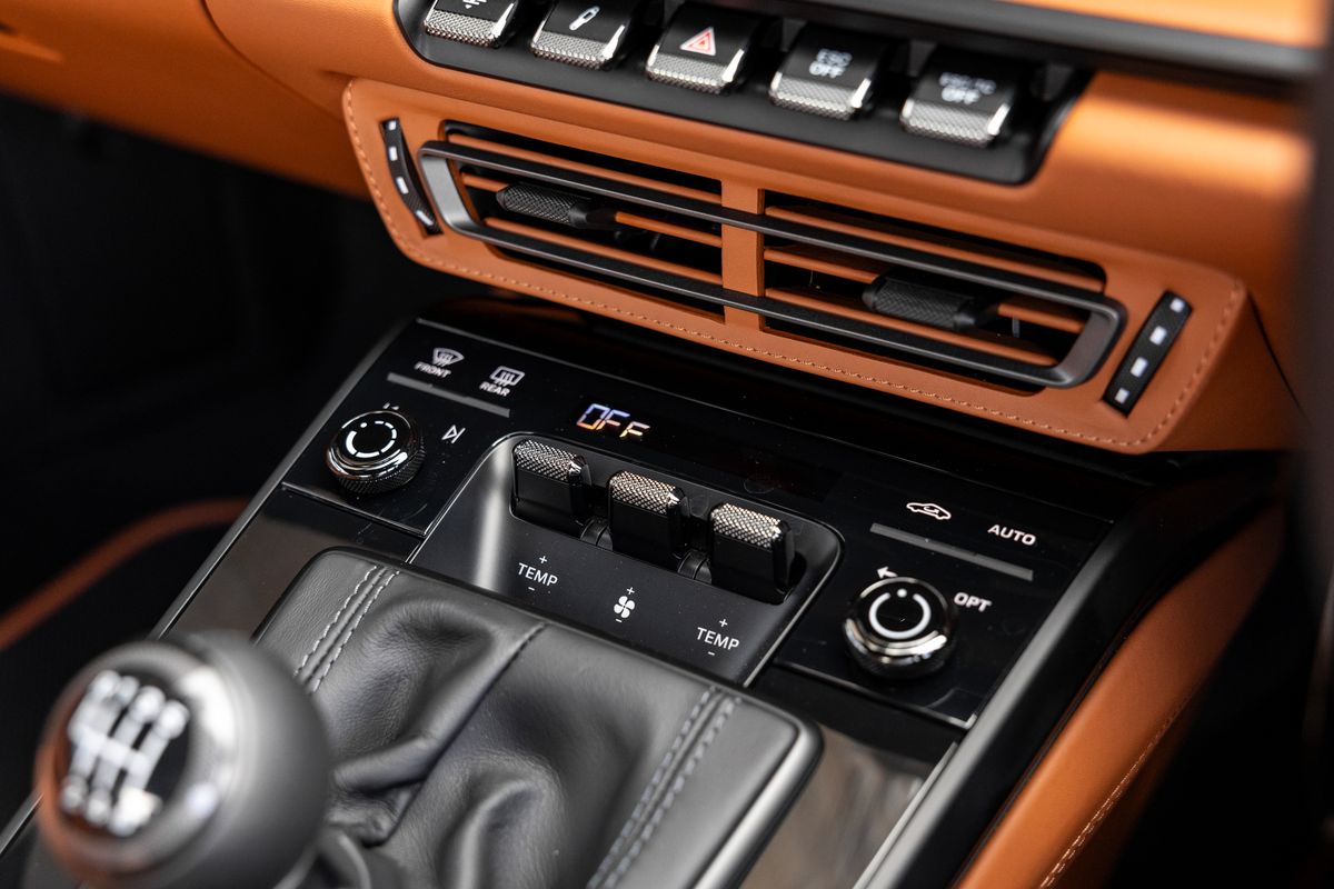2024 Porsche 911 (992) S/T