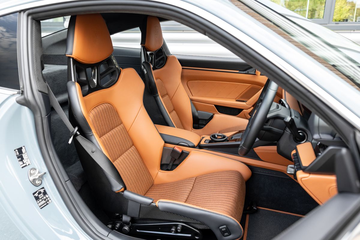 2024 Porsche 911 (992) S/T