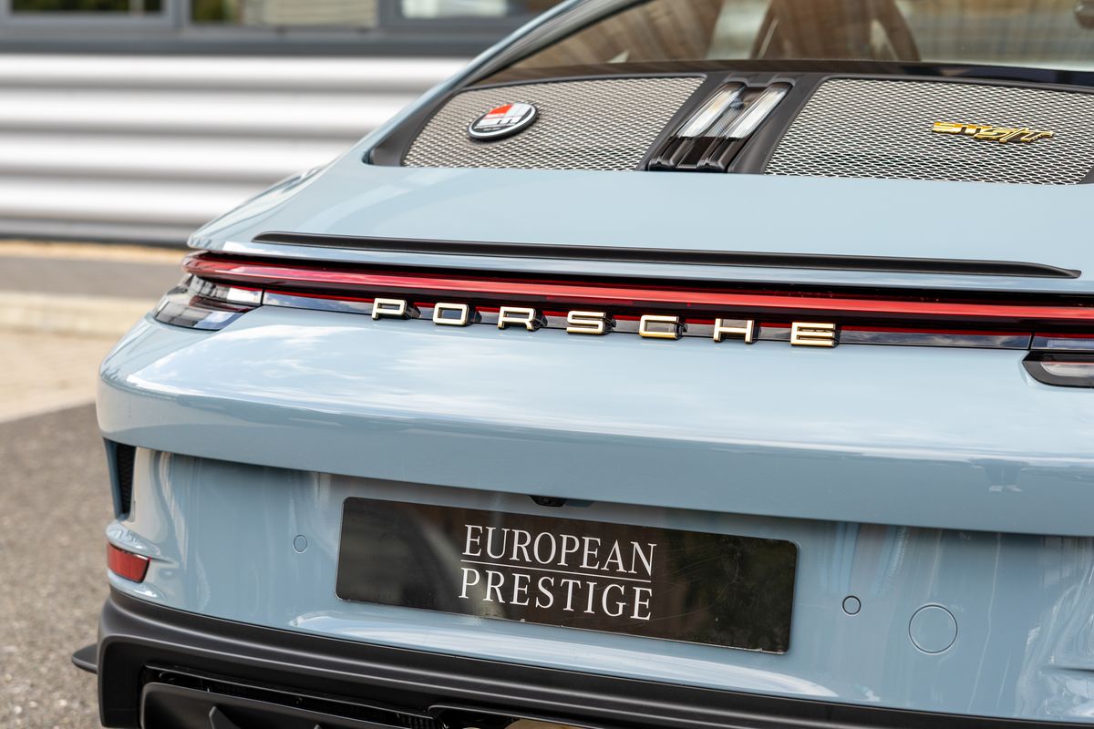 2024 Porsche 911 (992) S/T