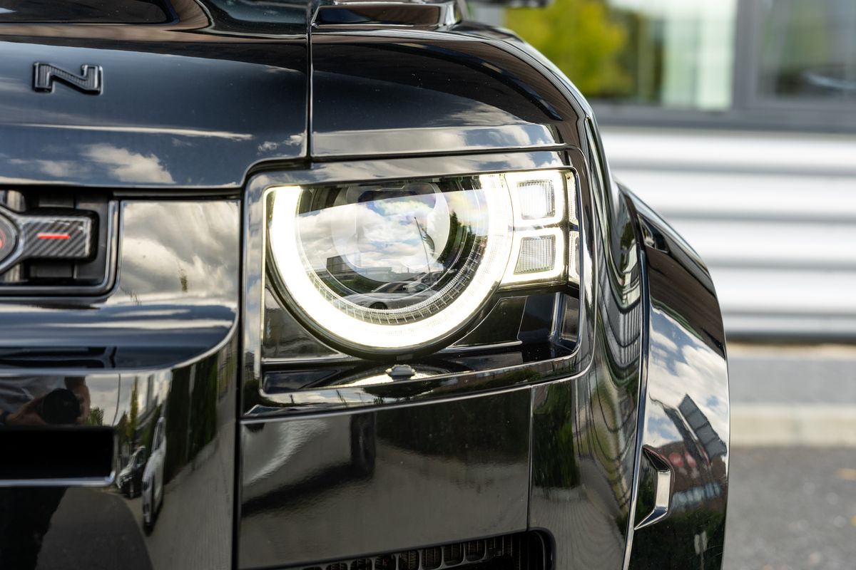 2021 Land Rover Defender 90 V8 Urban XRS