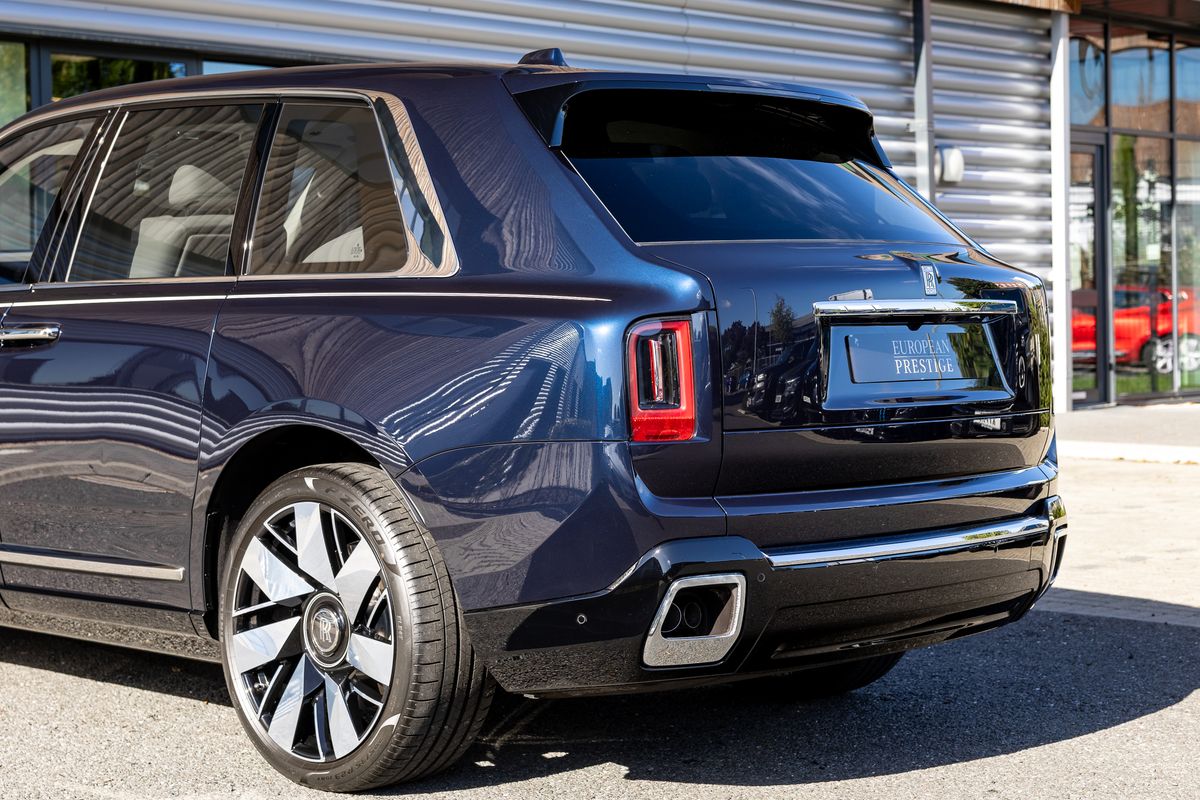 2025 Rolls-Royce Cullinan Series II