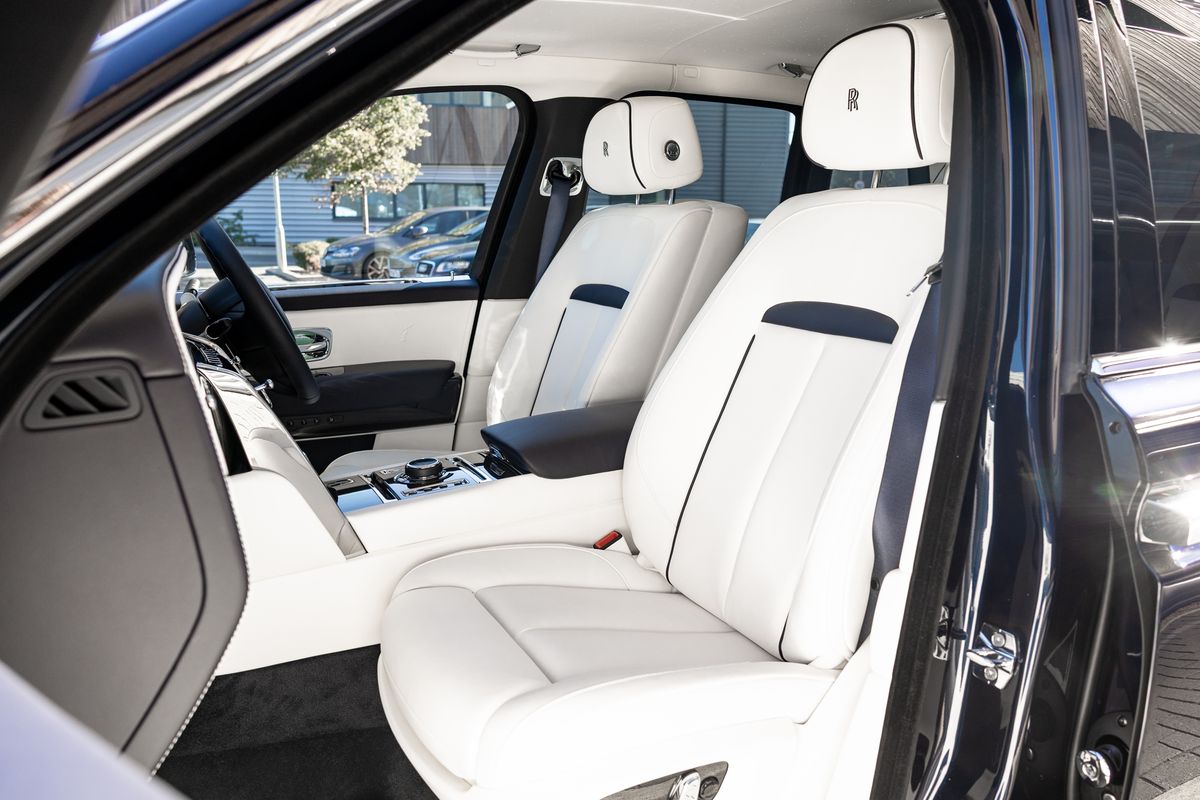 2025 Rolls-Royce Cullinan Series II