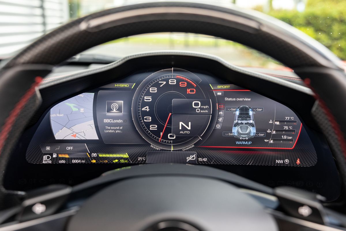 2022 Ferrari SF90 Spider Assetto Fiorano