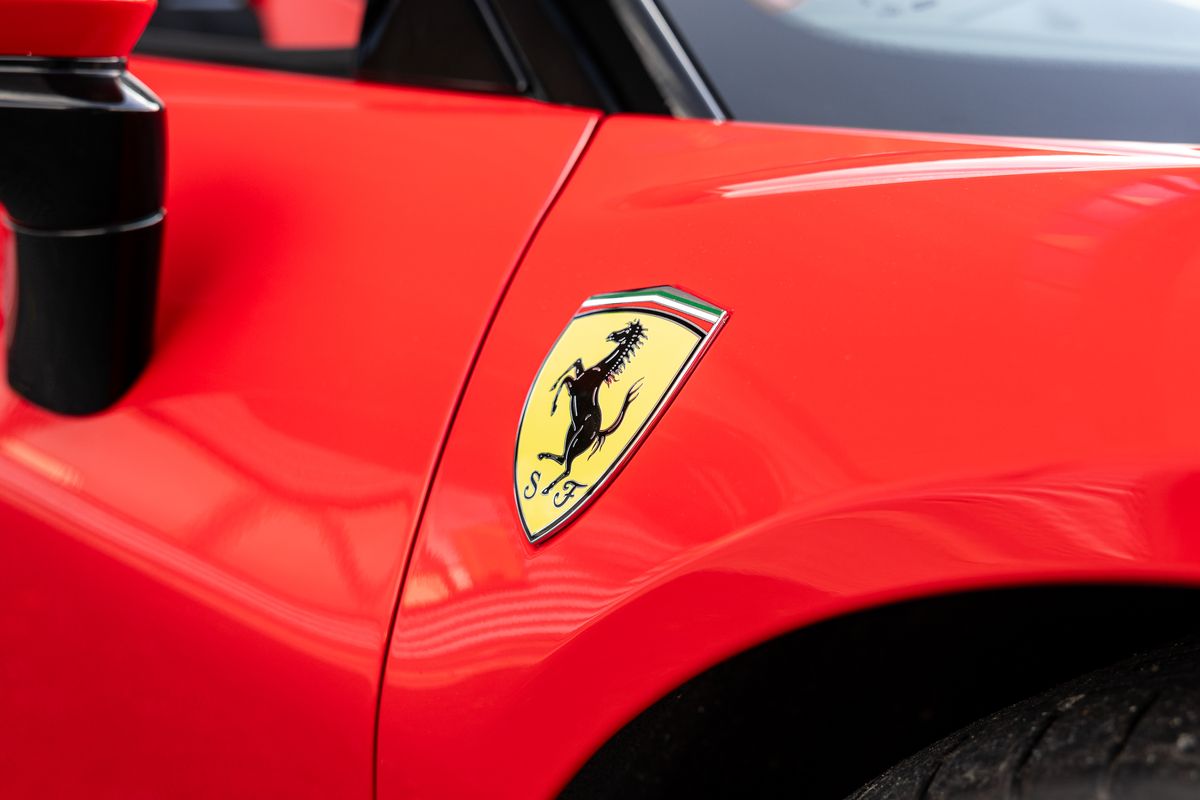 2022 Ferrari SF90 Spider Assetto Fiorano
