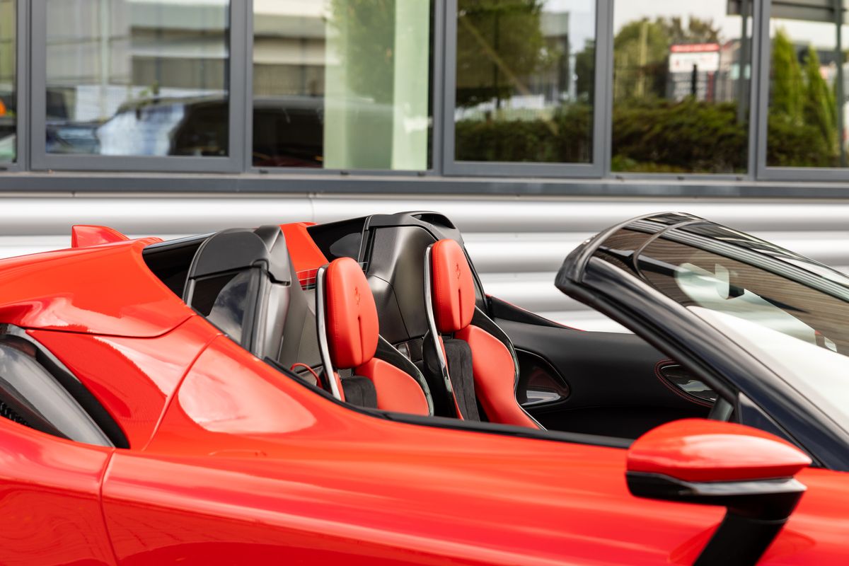 2022 Ferrari SF90 Spider Assetto Fiorano